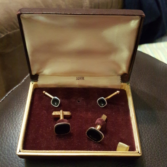 SWANK B&W Cuff Links and Shirt Studs Vintage w box - Picture 1 of 7